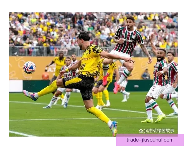 南非马梅洛迪日落队历史性夺得首届非洲足球联赛冠军震撼足坛 南非马梅洛迪日落队历史性夺得首届非洲足球联赛冠军震撼足坛