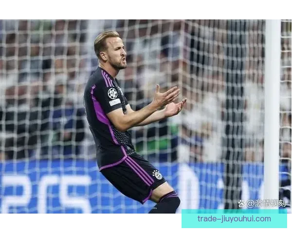 拜仁慕尼黑前锋凯恩欧冠赛场大四喜为球队赢得宝贵胜利